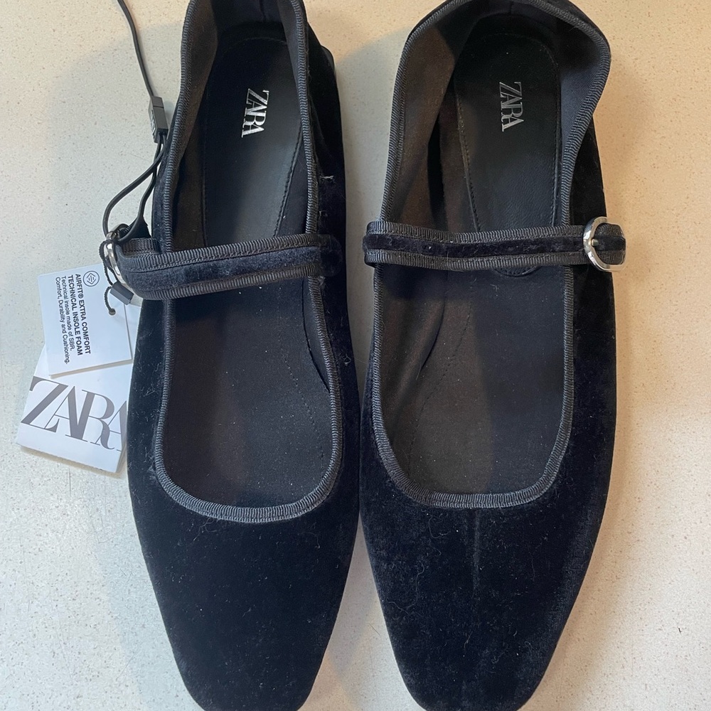 Zara Black Velvet Strap Flats